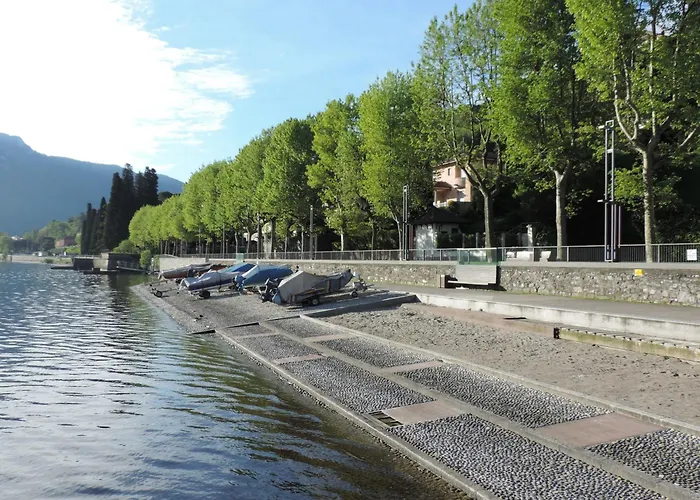 Lungolago * Malgrate